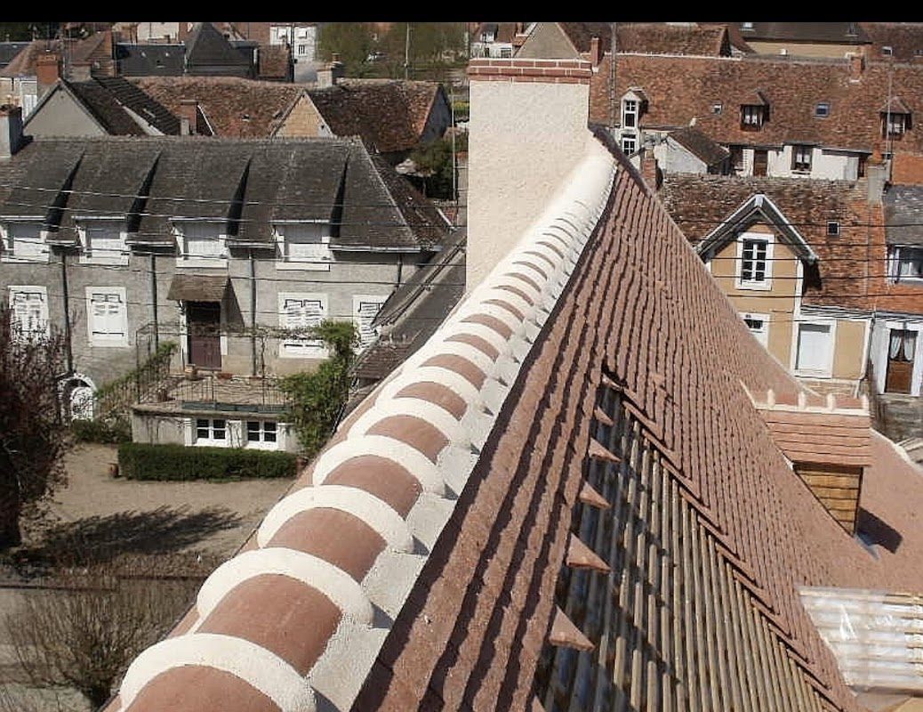 Rénovation de faîtage — LPG Toiture